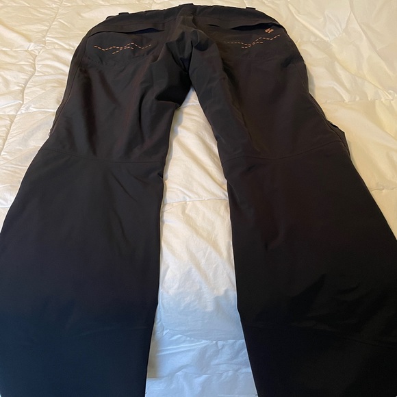 Ladies Mountain Force snow/ski pants. - Picture 2 of 3